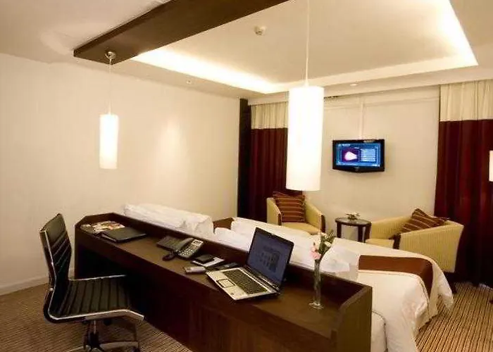 Eastin Makkasan, - Sha Extra 4*