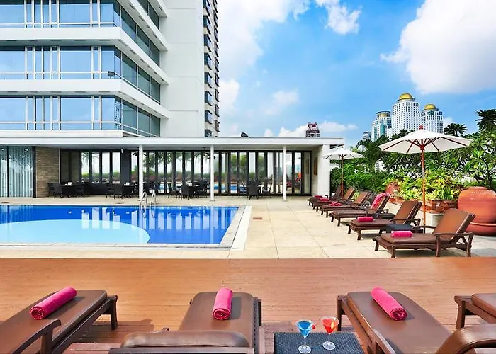 Eastin Makkasan, - Sha Extra